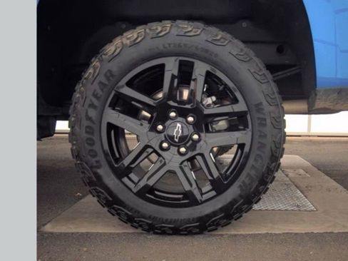 Used 2024 Chevrolet Silverado 1500 LT Trail Boss w/ Protection Package AWD/4WD image 16