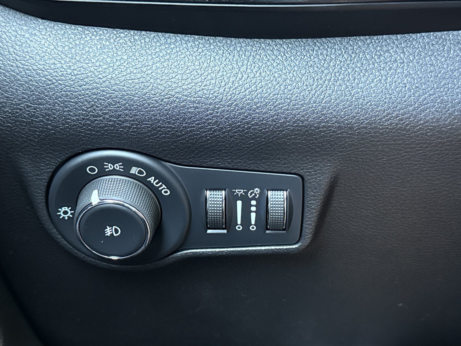 Used 2022 Jeep Compass Trailhawk w/ Trailhawk Elite Group AWD/4WD image 19
