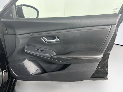 Used 2024 Nissan Sentra SV image 32