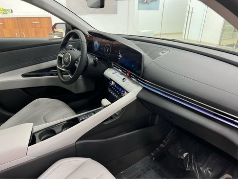 New 2026 Hyundai Elantra Limited FWD image 15
