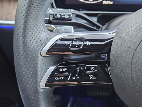 Certified 2025 Mercedes-Benz GLC 300 image 26