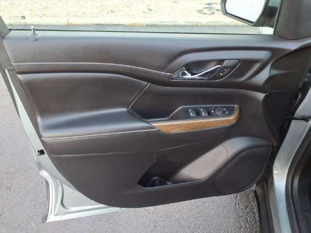Used 2023 GMC Acadia SLE FWD image 26