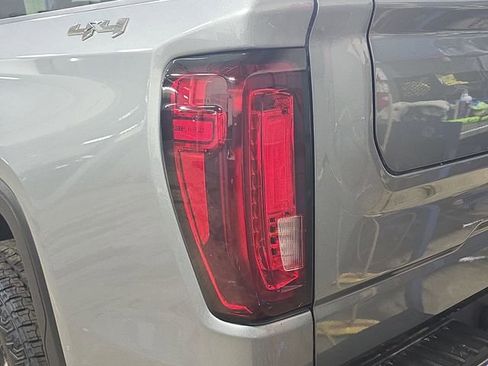 Used 2024 GMC Sierra 1500 SLT AWD/4WD image 37