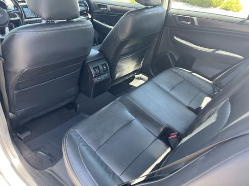 Used 2016 Subaru Legacy 2.5i Limited AWD/4WD image 16