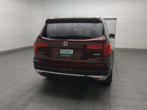Used 2017 Honda Pilot Touring image 7