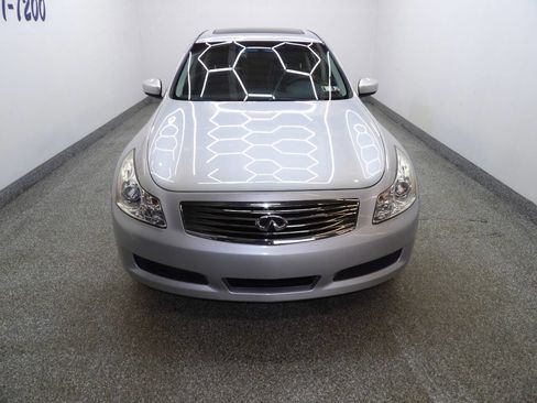 Used 2009 INFINITI G37 x Sedan w/ Premium Pkg image 2