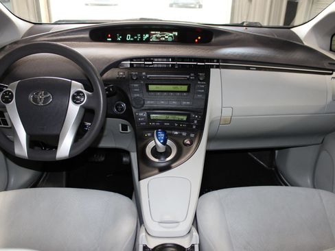 Used 2010 Toyota Prius Two FWD image 14