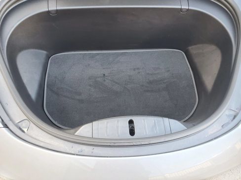 Used 2018 Tesla Model 3 Long Range RWD image 41