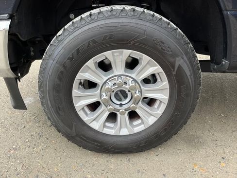 Used 2021 Ford F350 XLT image 23