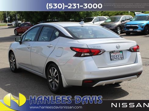 Used 2025 Nissan Versa SV w/ Trunk Package FWD image 9