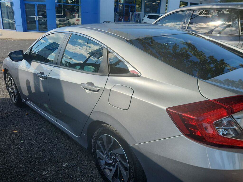 Used 2016 Honda Civic EX image 4