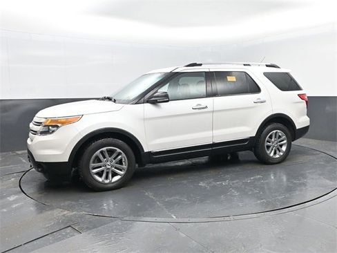 Used 2012 Ford Explorer XLT image 5