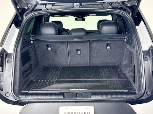 Used 2024 Land Rover Range Rover Sport SE image 25