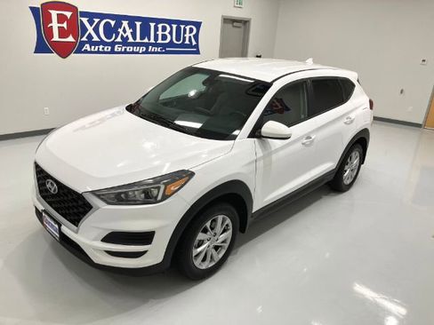 Used 2020 Hyundai Tucson SE image 2