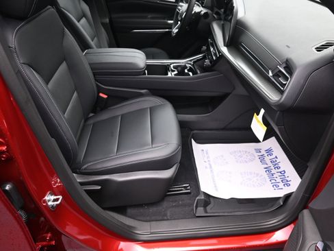 New 2026 Chevrolet Traverse LT FWD image 32