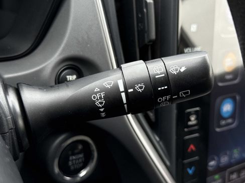 Used 2024 Subaru Crosstrek 2.0i Premium image 11