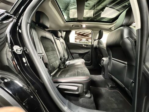 Used 2022 Ford Escape SEL w/ SEL Stealth AWD Package image 23