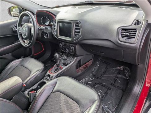 Used 2018 Jeep Compass Trailhawk image 19