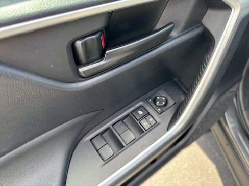 Certified 2021 Toyota RAV4 LE FWD image 13