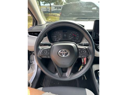 Used 2024 Toyota Corolla LE image 17