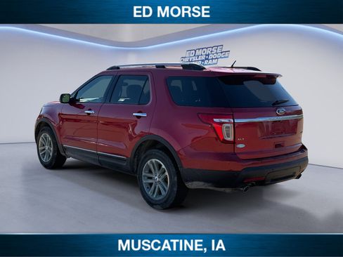 Used 2012 Ford Explorer XLT image 3