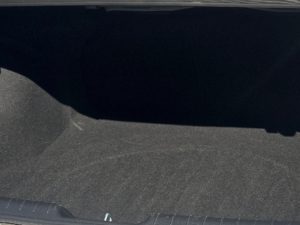 Used 2025 Hyundai Elantra SEL FWD image 8