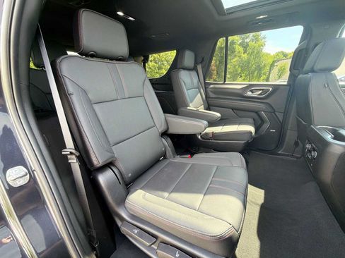 Used 2024 Chevrolet Tahoe RST w/ Luxury Package AWD/4WD image 18