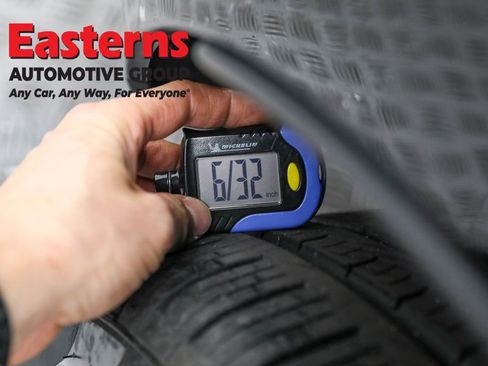 Used 2024 Porsche Macan image 31