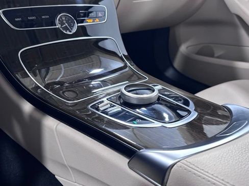 Used 2019 Mercedes-Benz C 300 4MATIC Sedan image 15