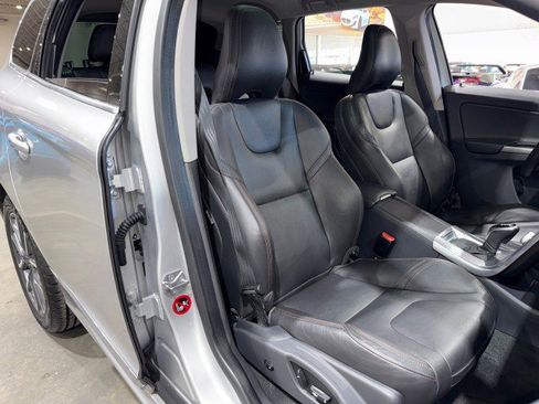 Used 2017 Volvo XC60 T6 Dynamic w/ Climate Package image 61