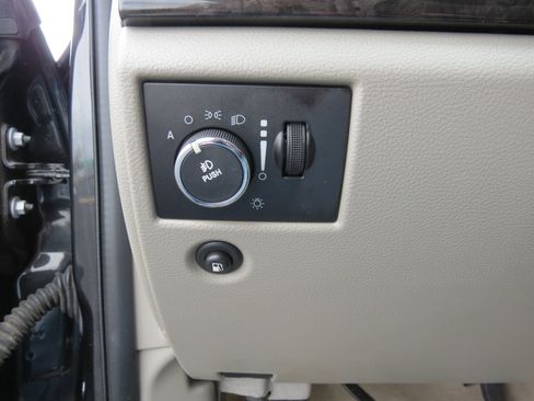 Used 2012 Jeep Grand Cherokee Laredo image 17