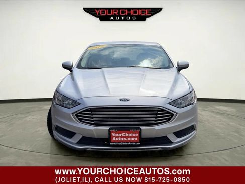 Used 2017 Ford Fusion SE w/ Fusion SE Technology Package FWD image 11