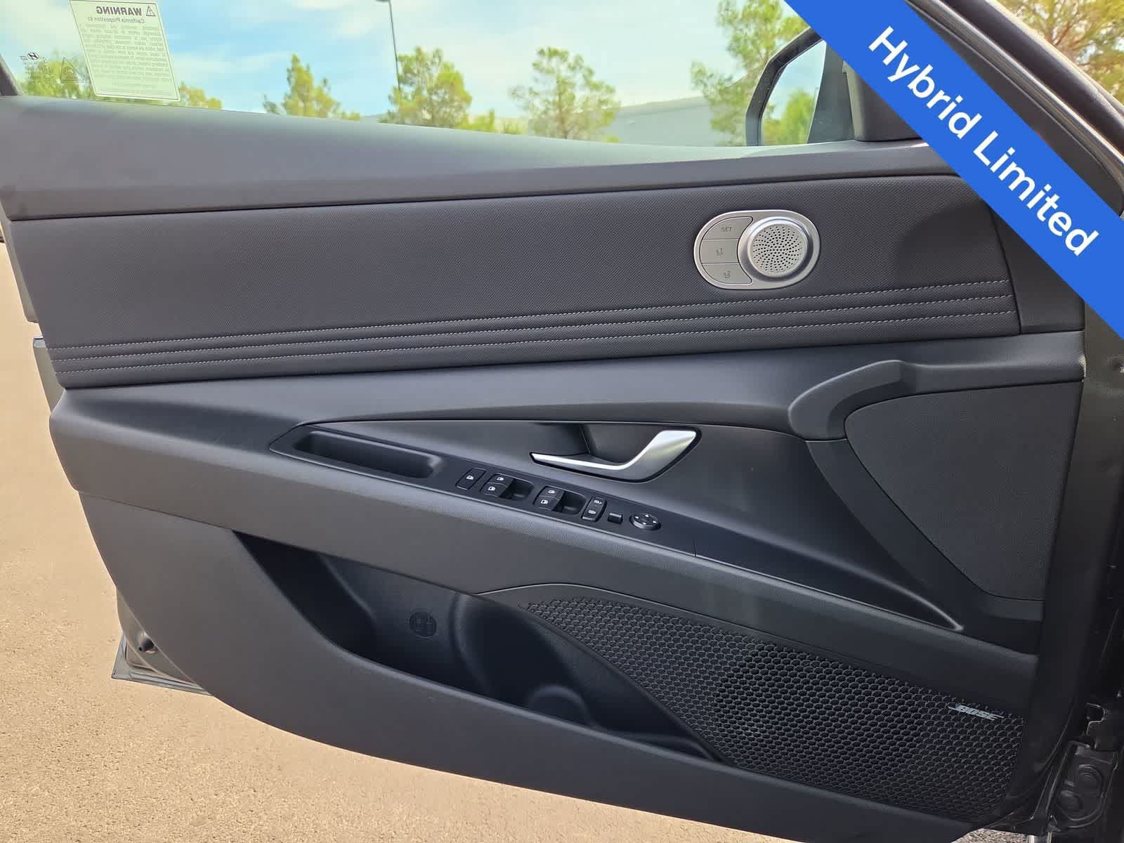 Certified 2026 Hyundai Elantra Limited FWD image 30