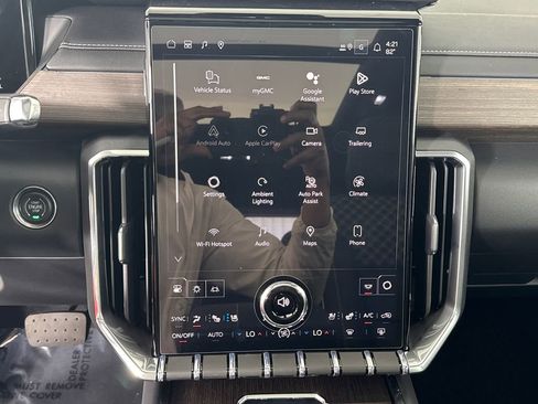 New 2026 GMC Acadia Denali w/ Super Cruise Package image 30