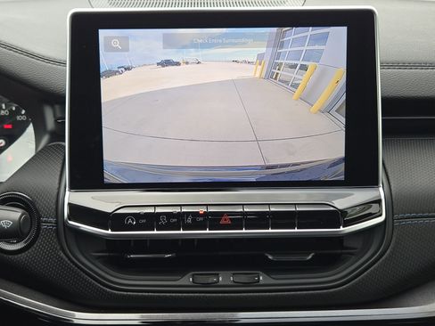 New 2026 Jeep Compass Latitude image 15