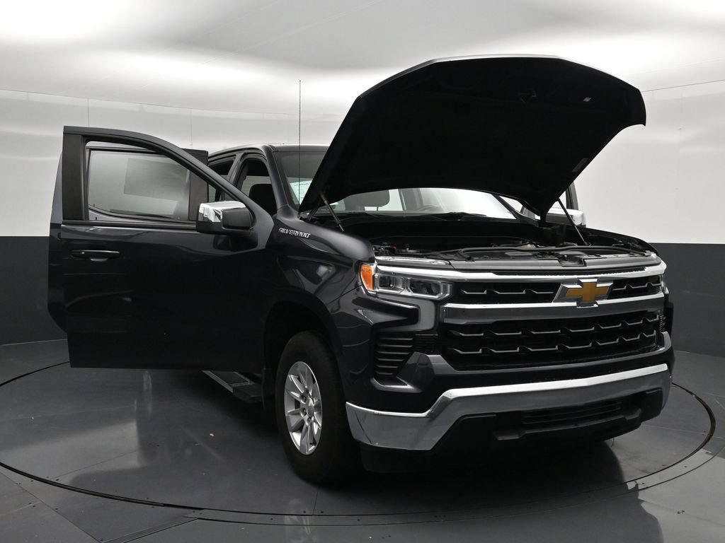 Used 2023 Chevrolet Silverado 1500 LT RWD image 32