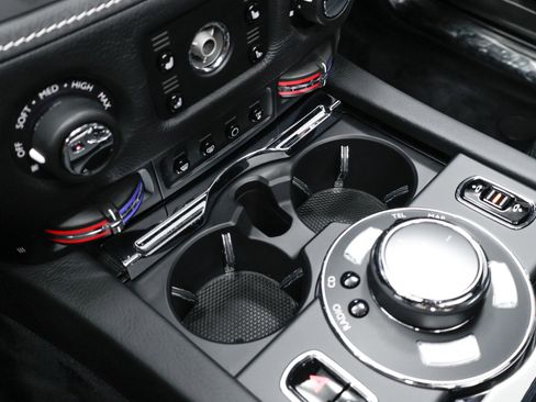 Used 2016 Rolls-Royce Ghost image 46