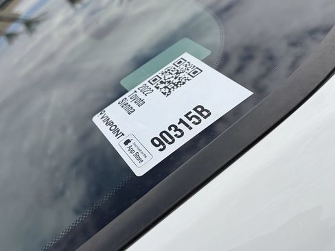 Used 2022 Toyota Sienna XSE w/ XSE Plus Package AWD/4WD image 33