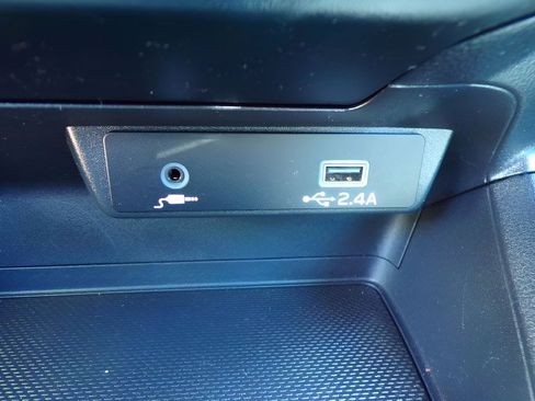 Used 2025 Subaru Impreza 2.0i AWD/4WD image 18