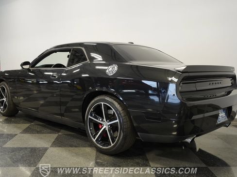 Used 2010 Dodge Challenger SRT8 w/ SRT Option Group II image 9