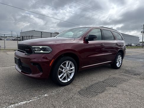 Used 2024 Dodge Durango GT AWD/4WD image 1