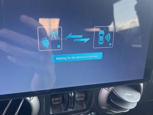 Used 2017 Jeep Wrangler Unlimited Sport w/ Quick Order Package 24S AWD/4WD image 13