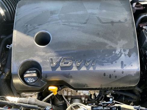 Used 2023 Chevrolet Traverse LT image 29