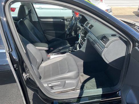 Used 2014 Volkswagen Passat 2.5 SE image 20