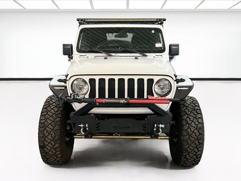 Used 2020 Jeep Wrangler Unlimited Sport image 2