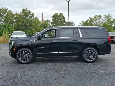 New 2025 GMC Yukon XL Elevation image 5