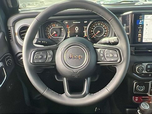 New 2025 Jeep Gladiator Willys image 20