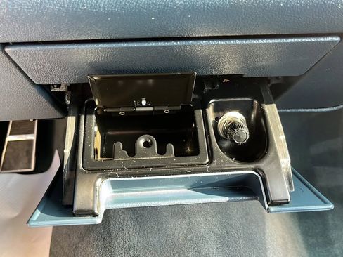 Used 1992 Buick Roadmaster Limited image 32