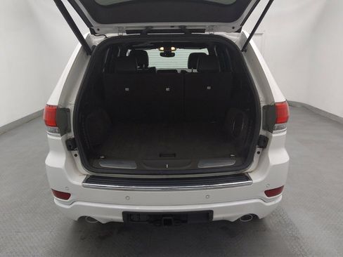 Used 2019 Jeep Grand Cherokee Overland image 29