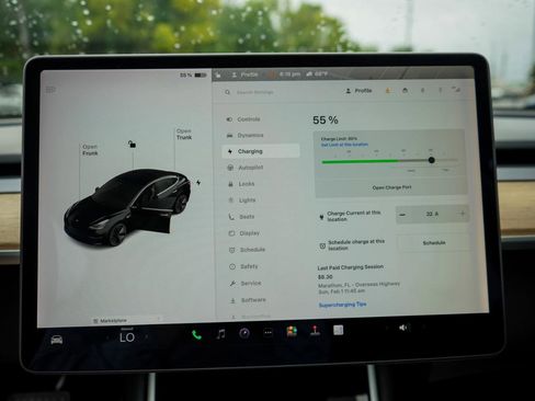 Used 2020 Tesla Model 3 Standard Range Plus RWD image 14